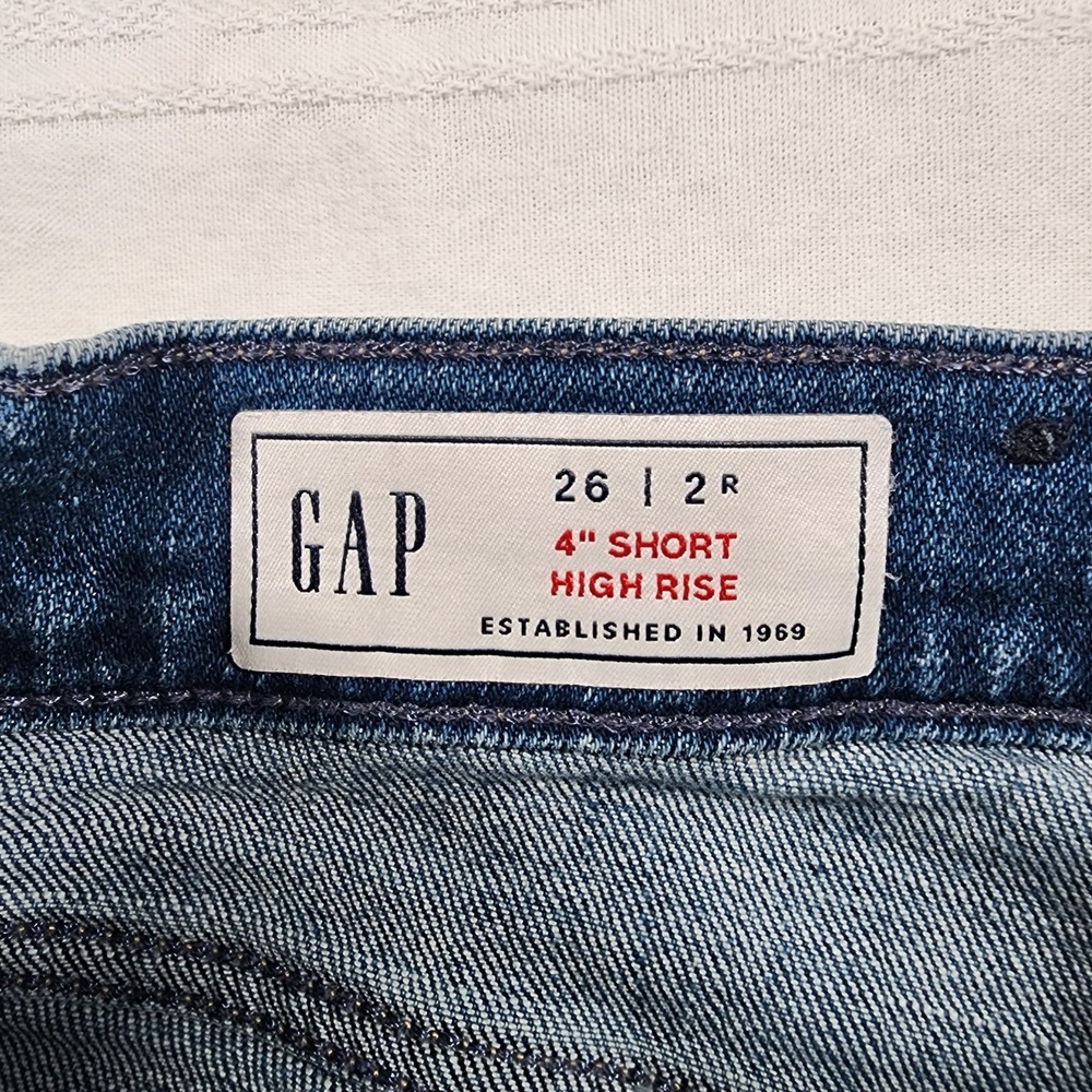Gap Jeans Shorts Womens 26 / 2 R Denim 4" Short High Rise Cutoff Y2K Chic Boho - Picture 3 of 9